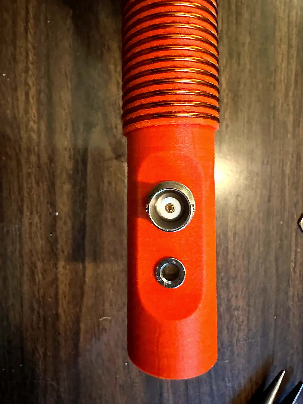 BNC and banana connectors installed through the front of the Hamdo body
